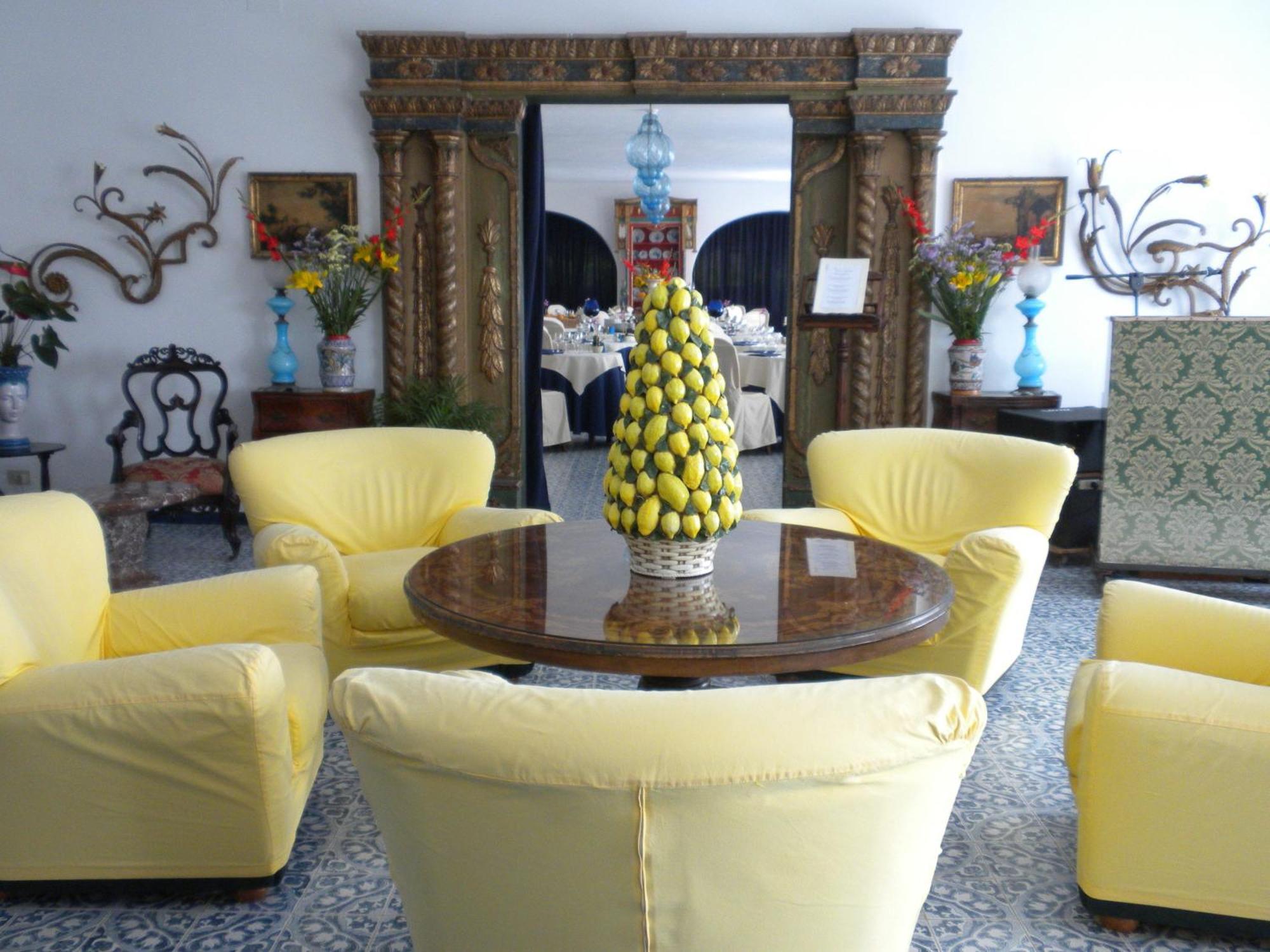Hotel Arathena Rocks Giardini-Naxos