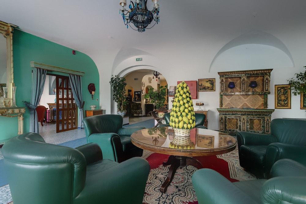 Hotel Arathena Rocks 4*