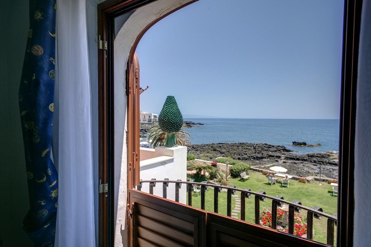 Hotel Arathena Rocks Giardini-Naxos