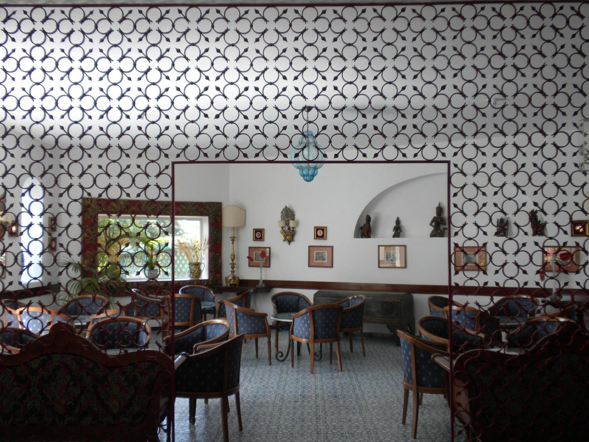 Hotel Arathena Rocks 4*