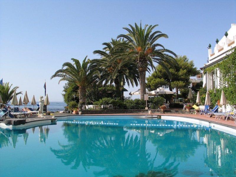 Hotel Arathena Rocks 4*
