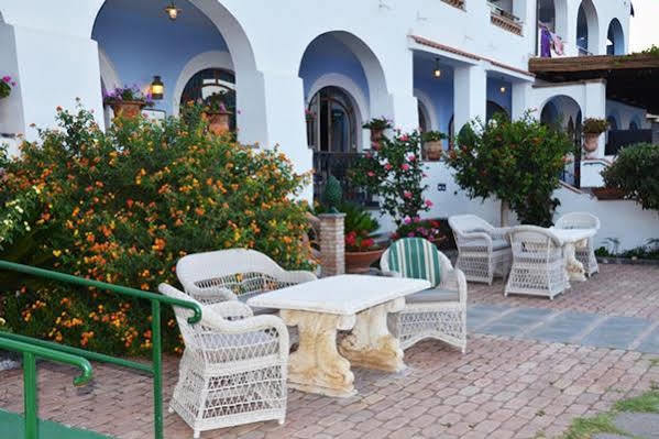 Arathena Rocks Hotel